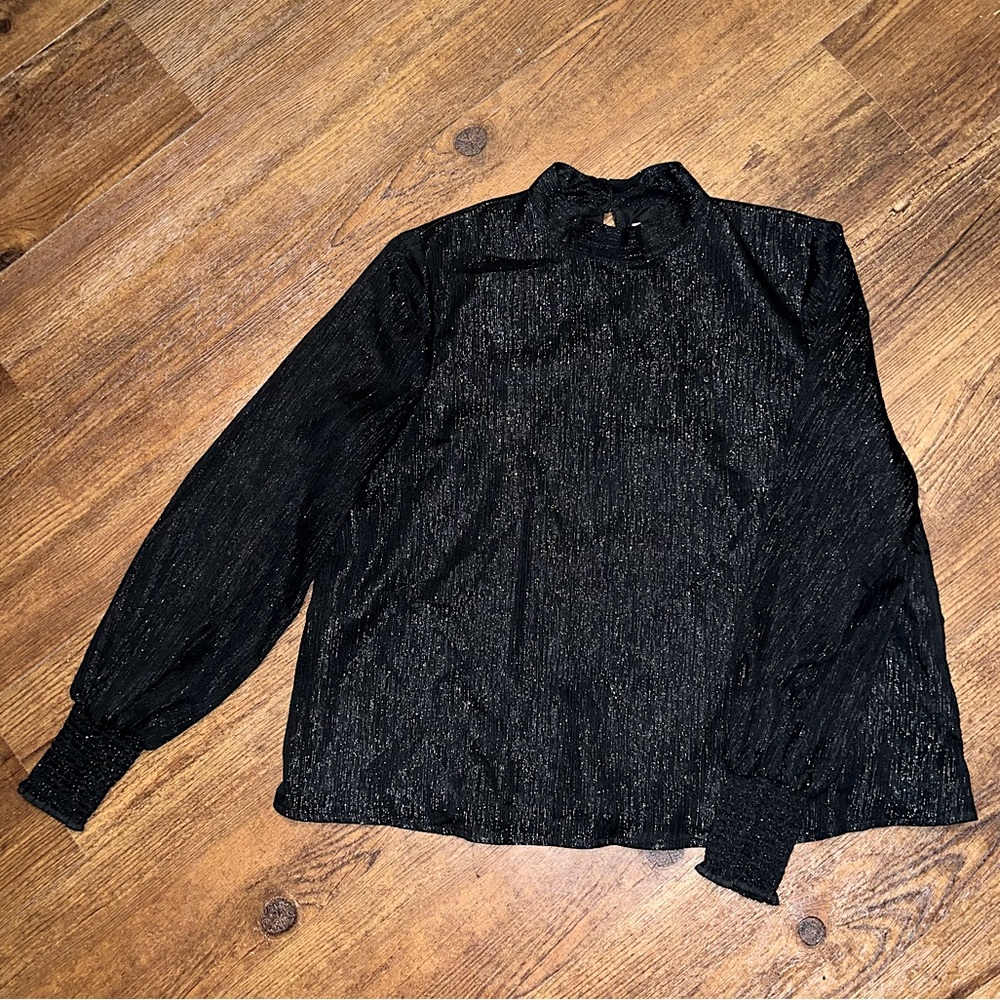 BB Dakota Black Whimsical Chic Shimmer Mock Neck Keyhole Back Blouse Size S - Picture 2 of 15